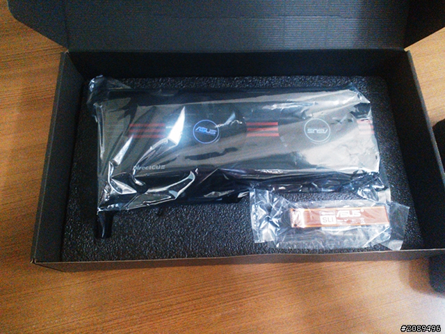 ASUS GTX680-DC2O-2GD5 開箱+3DMark簡測