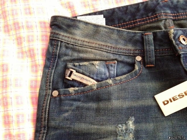 [分享]Diesel Darron Slim Fit Wash0075L柴油褲