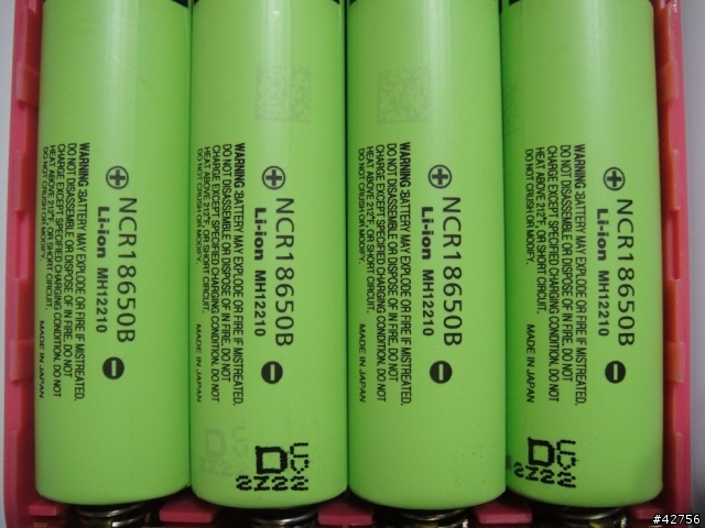 [有圖有真相]18650行動電源13600mAh