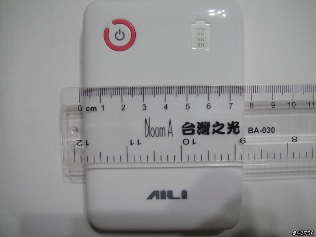 [有圖有真相]18650行動電源13600mAh