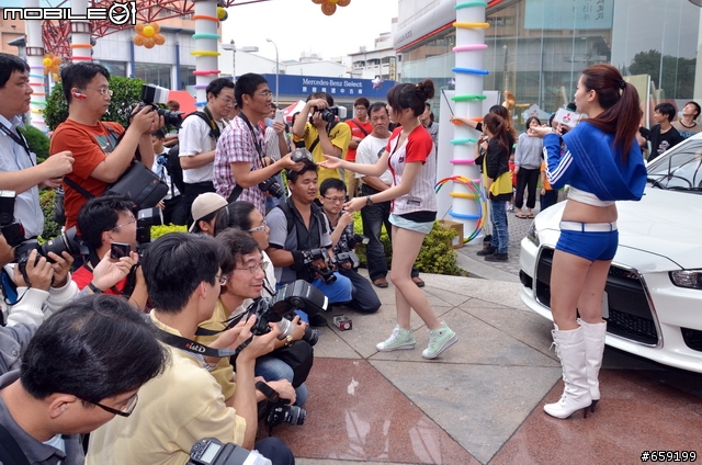 熱血鯊魚頭Lancer iO與雙美女在台中的小惡魔閃光會(圖超長很難開)