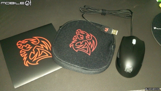 [開箱] Tt eSPORTS AZURUES Mini 黑翼真鯊