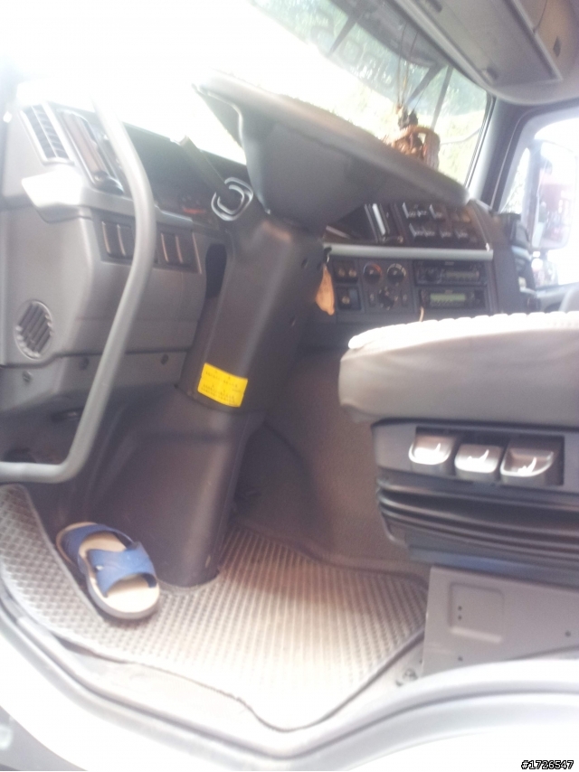 偽開箱  VOVLO FM 拖車頭