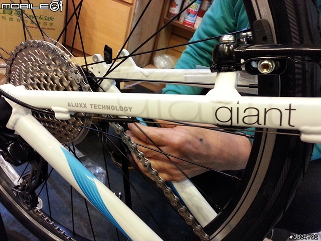 [開箱文]一次開兩箱 Giant TALON W女款登山車 + Giant ATX PRO登山車