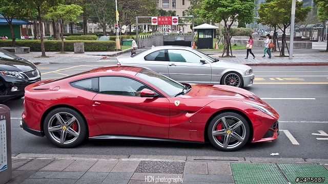 【銷魂】消光銀 F12 Berlinetta