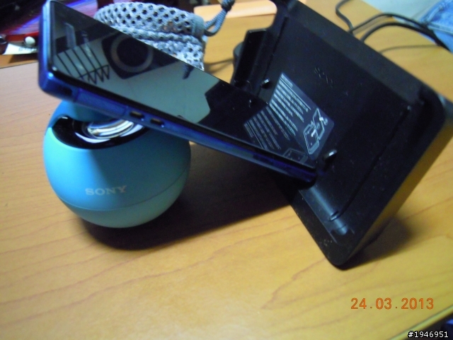 docomo SONY XPERIA AX SO-01E Turquoise開箱