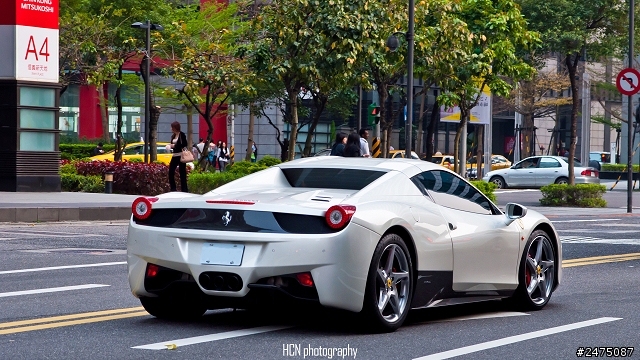 F12berlinetta 路上捕獲&分享最近拍到的猛獸