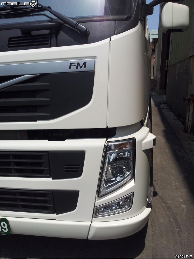 偽開箱  VOVLO FM 拖車頭