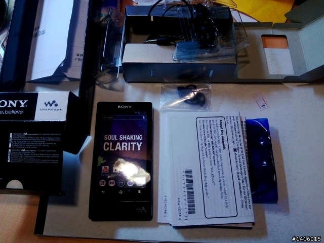 SONY F806 MP3 Player 簡單開箱