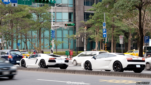 F12berlinetta 路上捕獲&分享最近拍到的猛獸