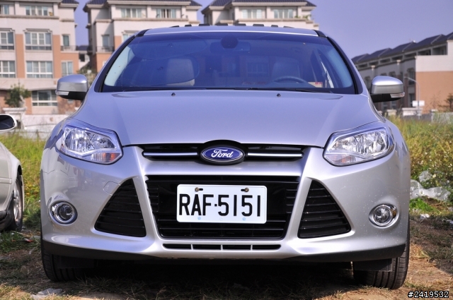 2013 All New Focus 免費開回家!(兩台小徑車+后豐鐵馬道+廟東夜市+台中趴趴走)(圖多)