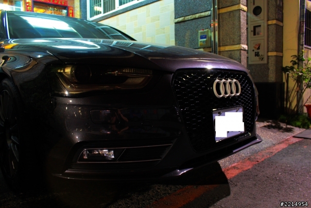 2013年式 A4 B8.5 微整型!!! 蜂巢水箱罩!!!
