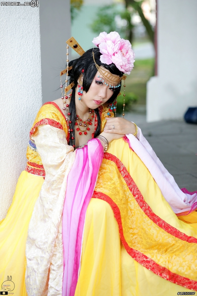 [cos]成大日輪月by 1ds II&EF 100mm f2.0