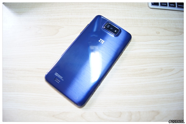 ZTE Grand Memo N5 四核 5.7吋 支援亞太/威寶/中華/遠傳/台哥大 徐sir 台灣開箱