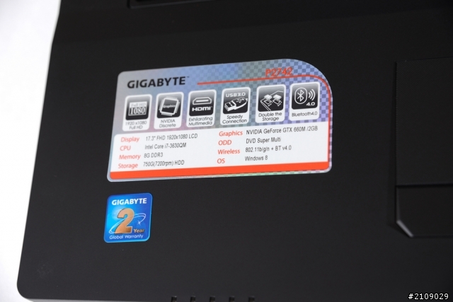 [開箱]取代桌機的筆電高CP值電競筆電-Gigabyte P2742G