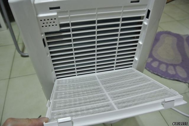 [開箱]威技除濕機WDH-312EA-6R 購入
