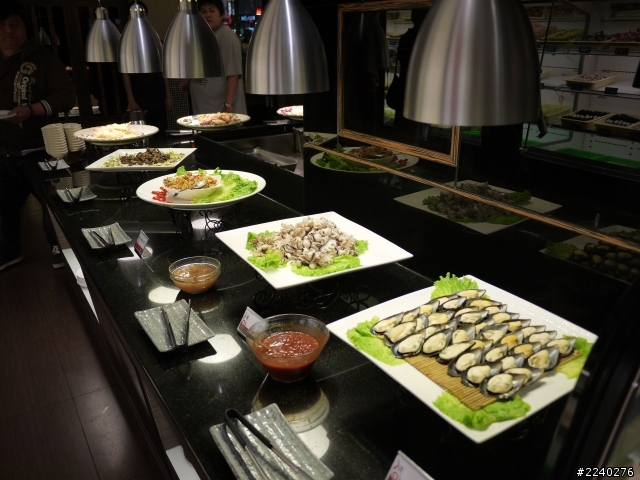 ［高雄］鮮境傳奇日式燒肉、火鍋自助百匯(大豐店)。
