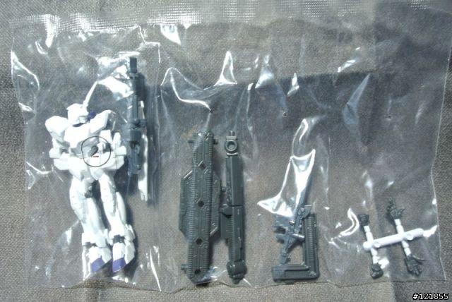 [開箱] Assault Kingdom Vol.01 鋼彈超可動
