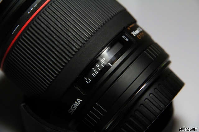 [開箱] Sigma 24mm F1.8 Macro 完美的一機一鏡