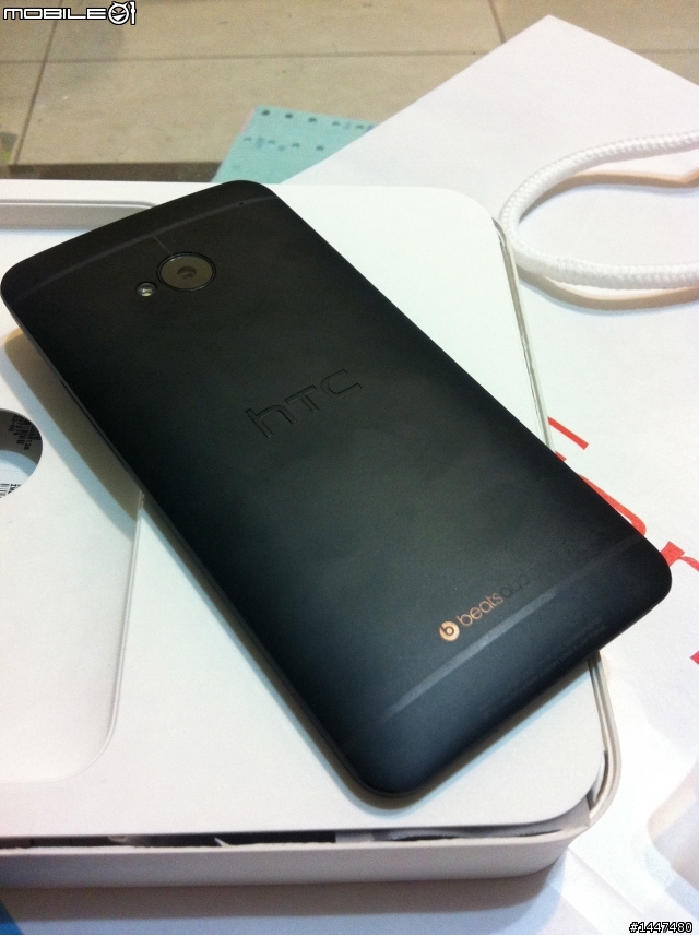 hTC 黑色32G  入手開箱
