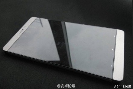 [轉載] 小米手機3代工程機現身網路造型類似New HTC One