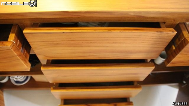 [開箱文] 簡約、原木、自我設計風格之我的家-102/4/24更新完成