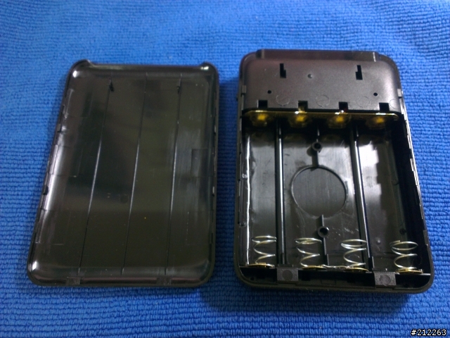 AILI 新一代 18650行動電源盒開箱