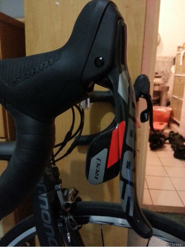 終於入手了  canondale super six evo red
