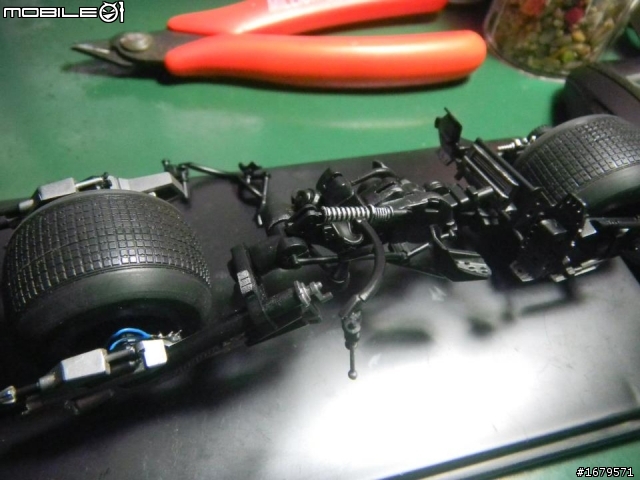 [改造製作分享] 黑暗騎士BAT POD 1/25會”翻輪”的蝙蝠機車
