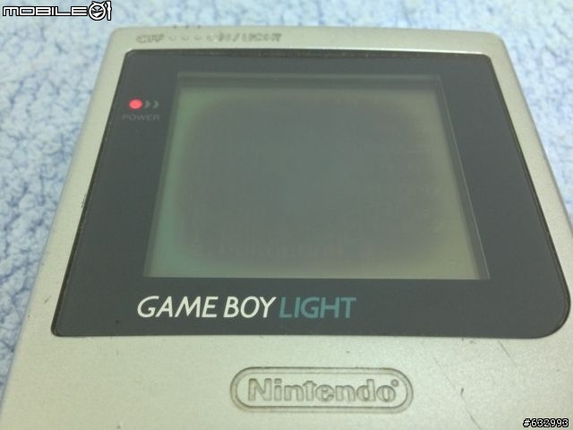 回味七年級的感動.想念畢業旅行的激情-GAMEBOY Light再開箱