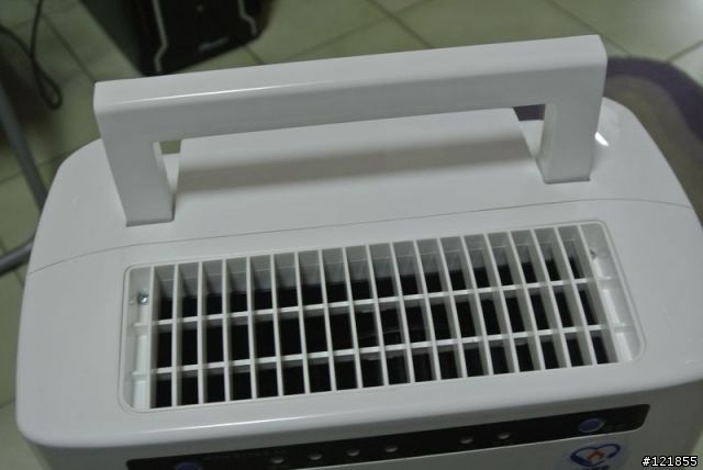 [開箱]威技除濕機WDH-312EA-6R 購入
