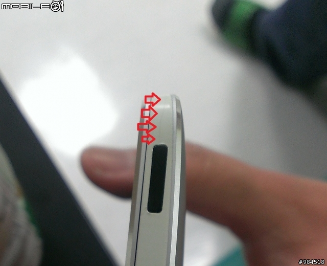 有人跟我的new one一樣也有這種縫嗎...？？？