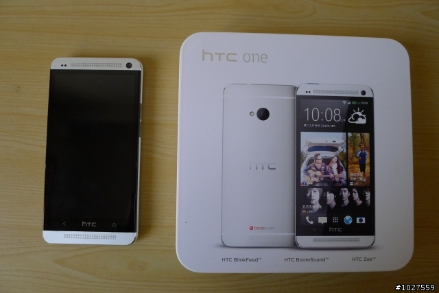 新hTC one開箱文--2013-04-14到貨