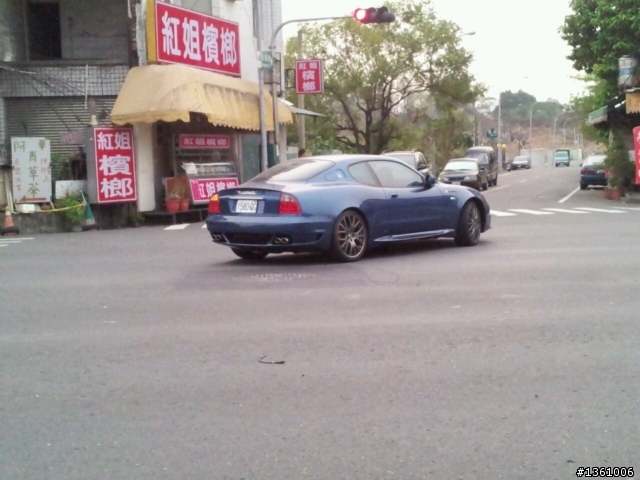 ::問卦:: 請問這台是Maserati的哪台車呢~~~!
