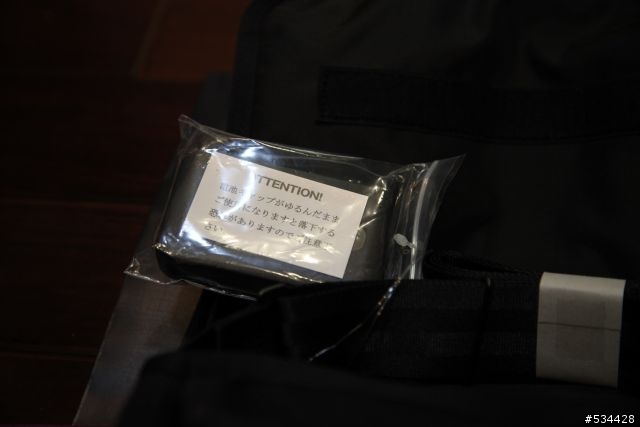 爽快[開箱] 日本原裝進口Porter隨身小包