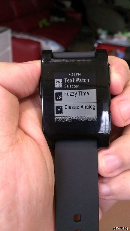 [開箱文]Pebble watch(智慧型手錶)