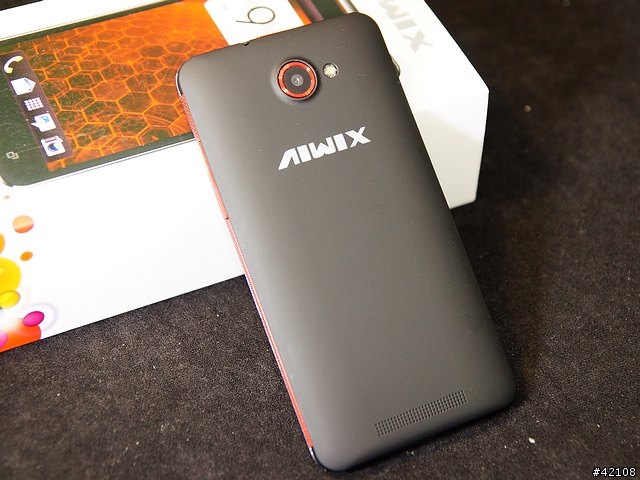 [開箱] Aiwix X920四核6589手機開箱JetROM for 6589也登場囉..