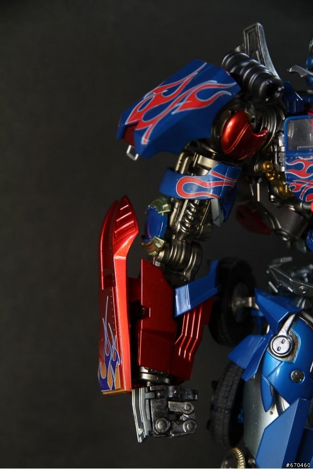 [作品分享] 變型金剛 柯博文 TOMY DMK01  4/29 更新
