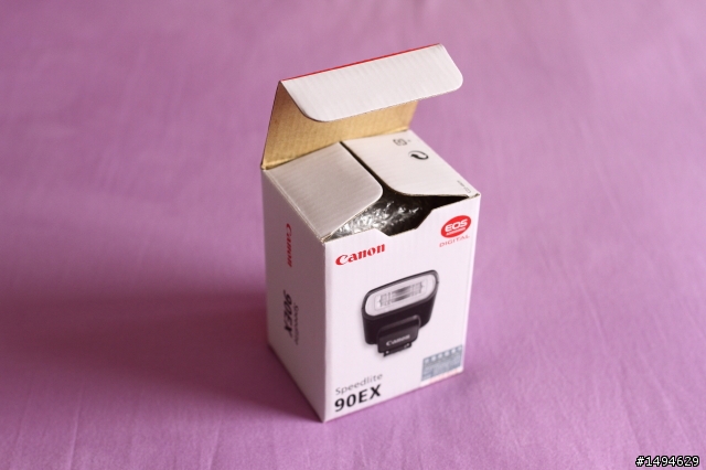 [開箱] 迷你閃光燈 Speedlite 90EX 開箱、簡單實拍心得