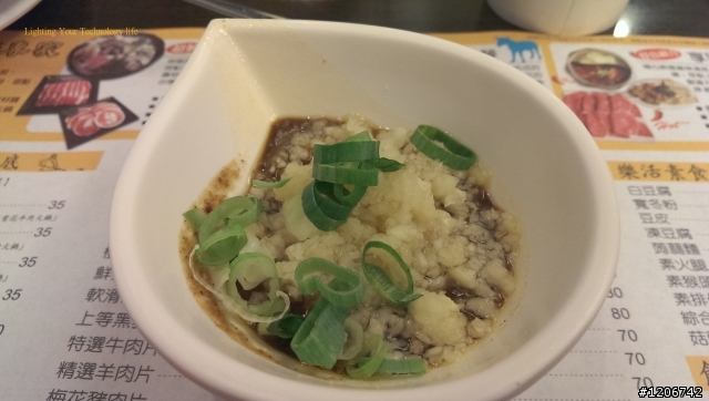 新HTC ONE瘋拍照，一起來分享照片