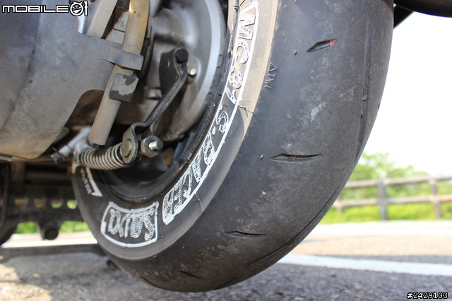 (新裝分享)10吋MAXXIS R1+SAVA MC31 RS +畫輪胎分享