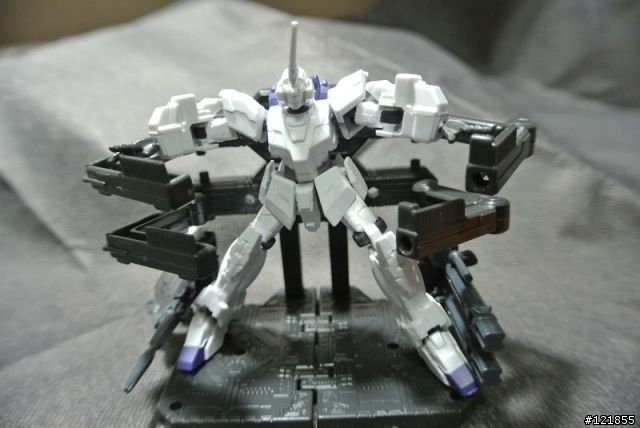 [開箱] Assault Kingdom Vol.01 鋼彈超可動