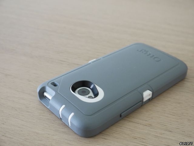 [分享] 男人的套，Otterbox Defender Series Case for HTC One 保護套