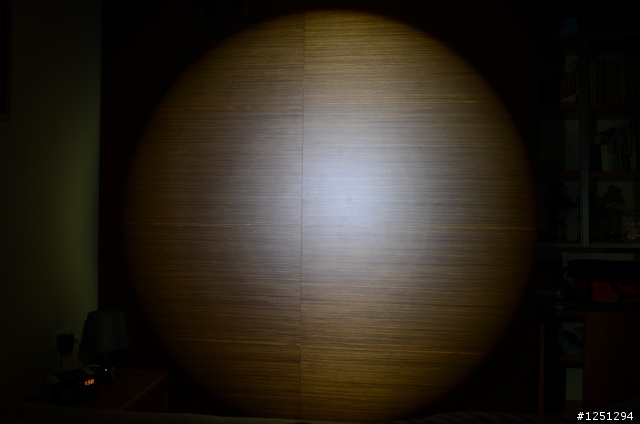[亂開箱] 德國 LED LENSER M14 調焦手電筒