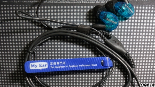 C710 Sorry，最後選擇了SHURE SE215SPE-A 特別版 開箱