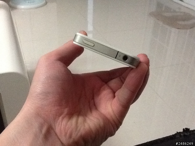 請問I phone 4 16g 現價殘值