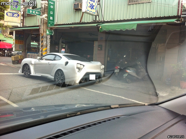 家裡小車開箱 七八百公里 油耗測試 有驚到 我們家的NEW POLO