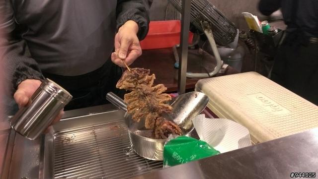 鼎山夜市也有酥炸大魷魚了!
