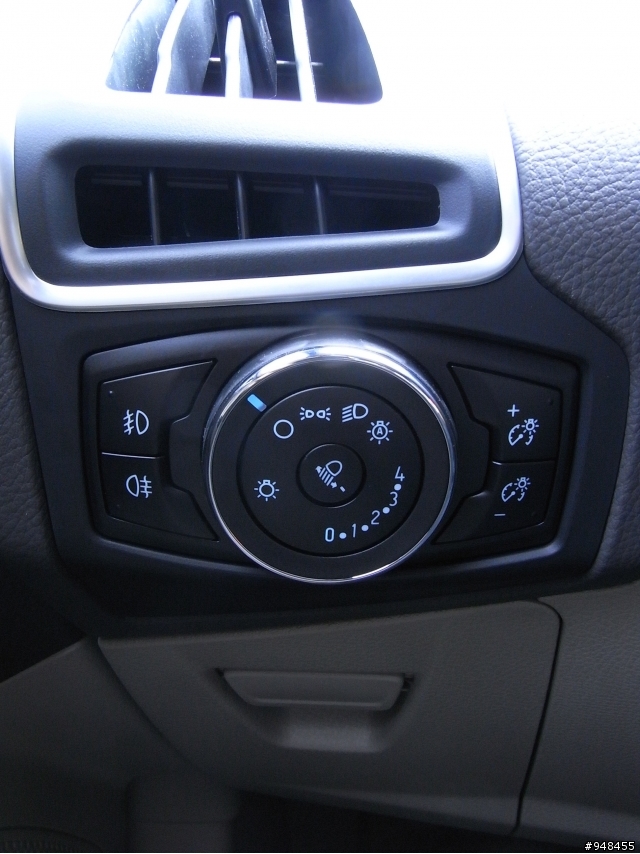 2013 THE ALL-NEW FOCUS 24小時免費開回家