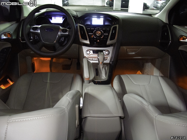 2013 THE ALL-NEW FOCUS 24小時免費開回家 九份 金山 輔大花園夜市